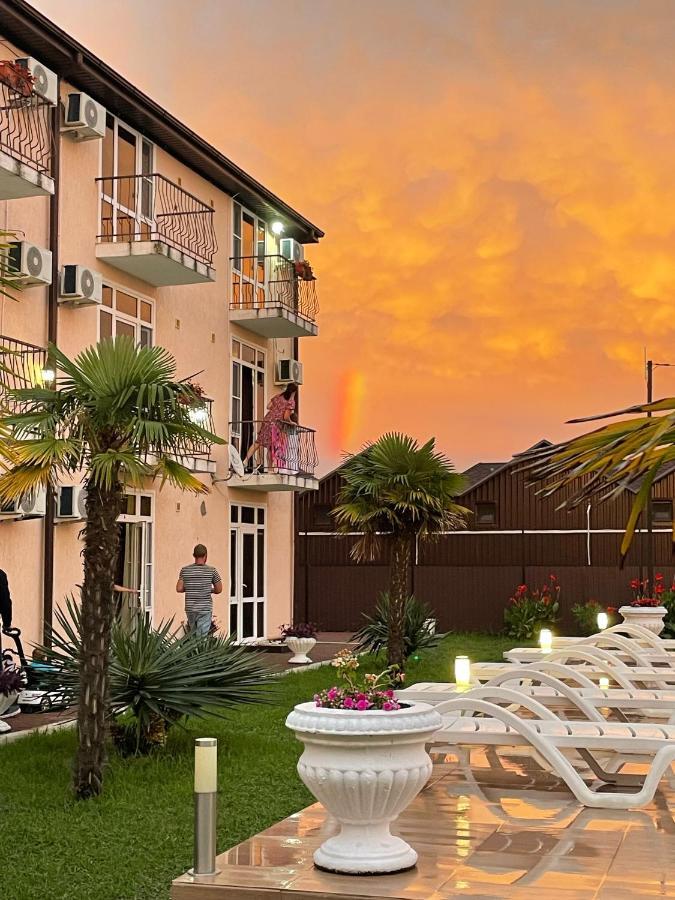 Hotel Askar Alakhadzi Exteriér fotografie