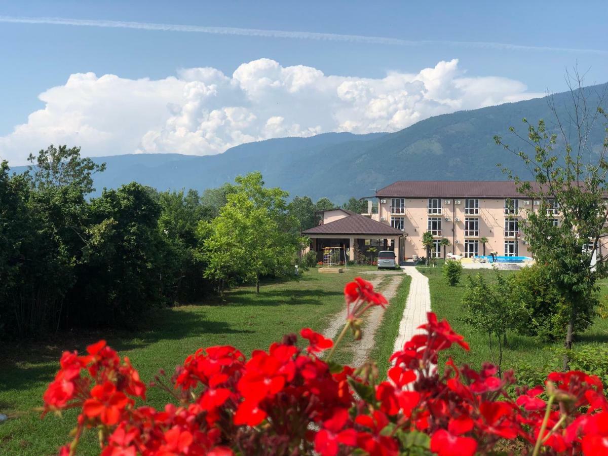 Hotel Askar Alakhadzi Exteriér fotografie