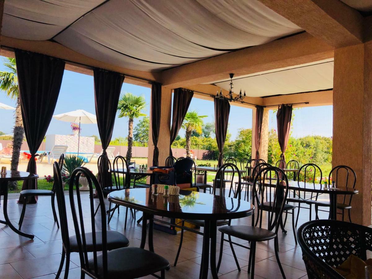 Hotel Askar Alakhadzi Exteriér fotografie