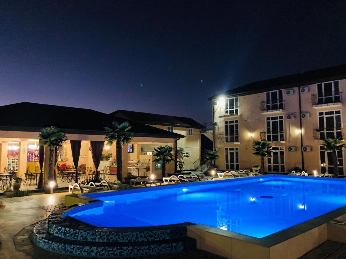 Hotel Askar Alakhadzi Exteriér fotografie